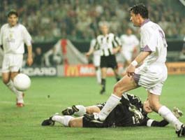 Mijatovic shoots Madrid home